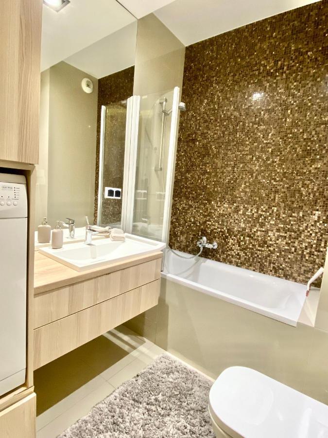 D&M Apart Przy Operze Bialystok Luaran gambar